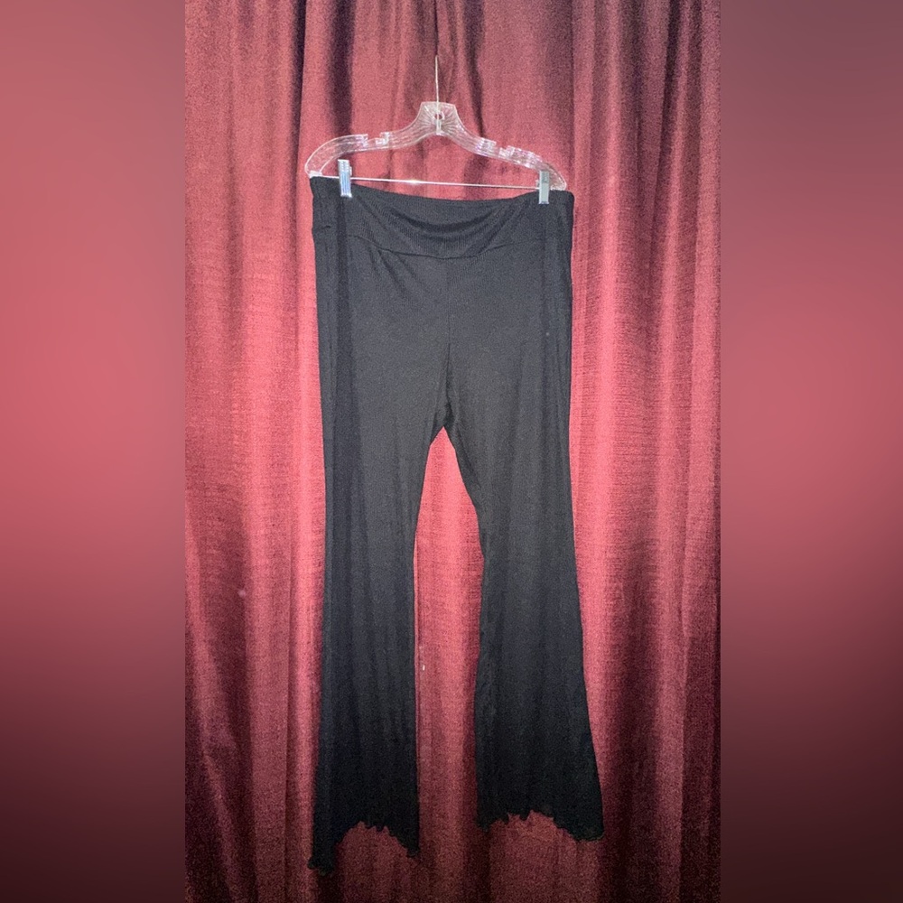 JUNIOR XXL OR WOMAN LARGE/XL FLARE BOTTOM PANTS